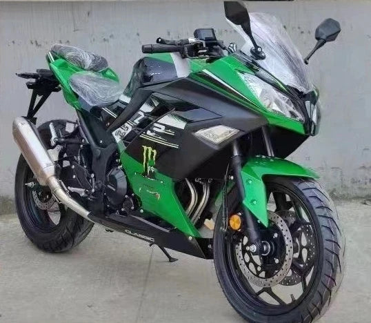 Moto Sport 250cc – Type Kawasaki Ninja, 110 km/h