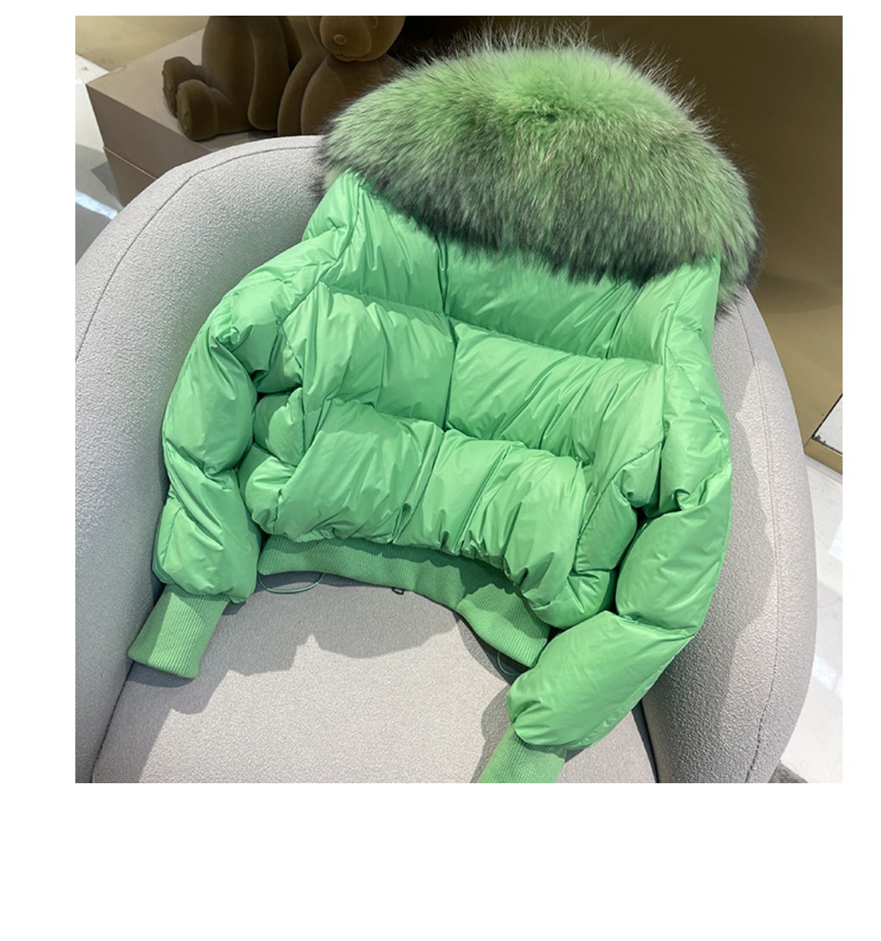 Doudoune d'hiver pour femmes avec capuche et col en fourrure naturelle