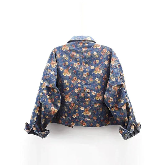 Chemise streetwear pour femme – Col rabattu, imprimé tendance