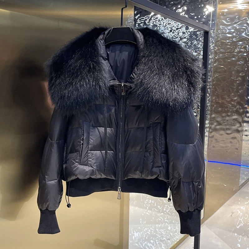 Doudoune d'hiver pour femmes avec capuche et col en fourrure naturelle