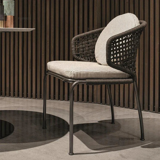 Dossiers européens chaises de jardin pour cour Protection solaire meubles d'extérieur en rotin creux meubles de Patio simples pour balcon