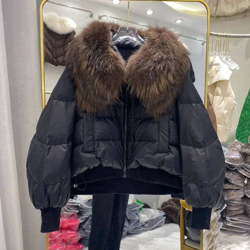 Doudoune d'hiver pour femmes avec capuche et col en fourrure naturelle
