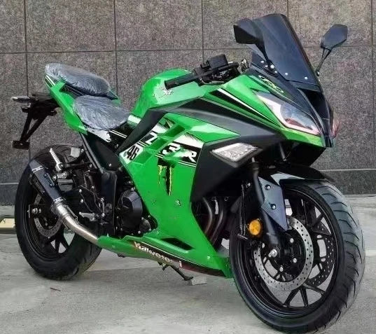 Moto Sport 250cc – Type Kawasaki Ninja, 110 km/h