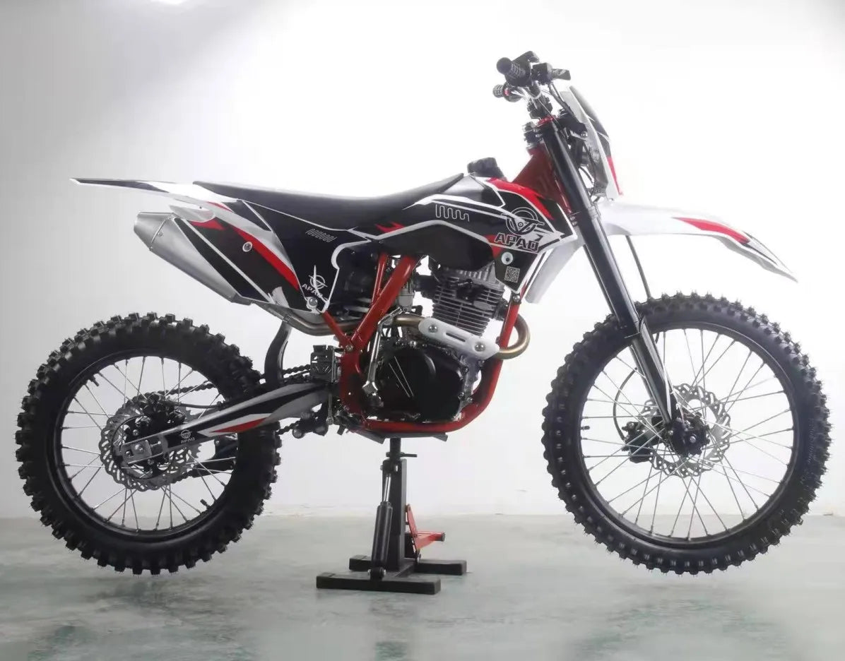 đïž Dirt Bike CQR 250cc â Puissance, Vitesse et AdrĂ©naline