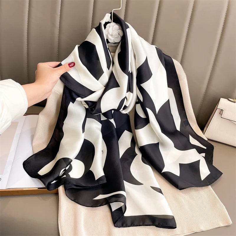 🧣 Foulard en Soie RUNMEIFA – Élégance d’Été & Style Luxe