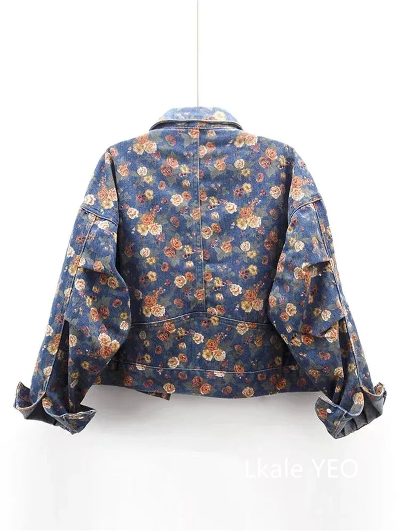 Chemise streetwear pour femme – Col rabattu, imprimé tendance