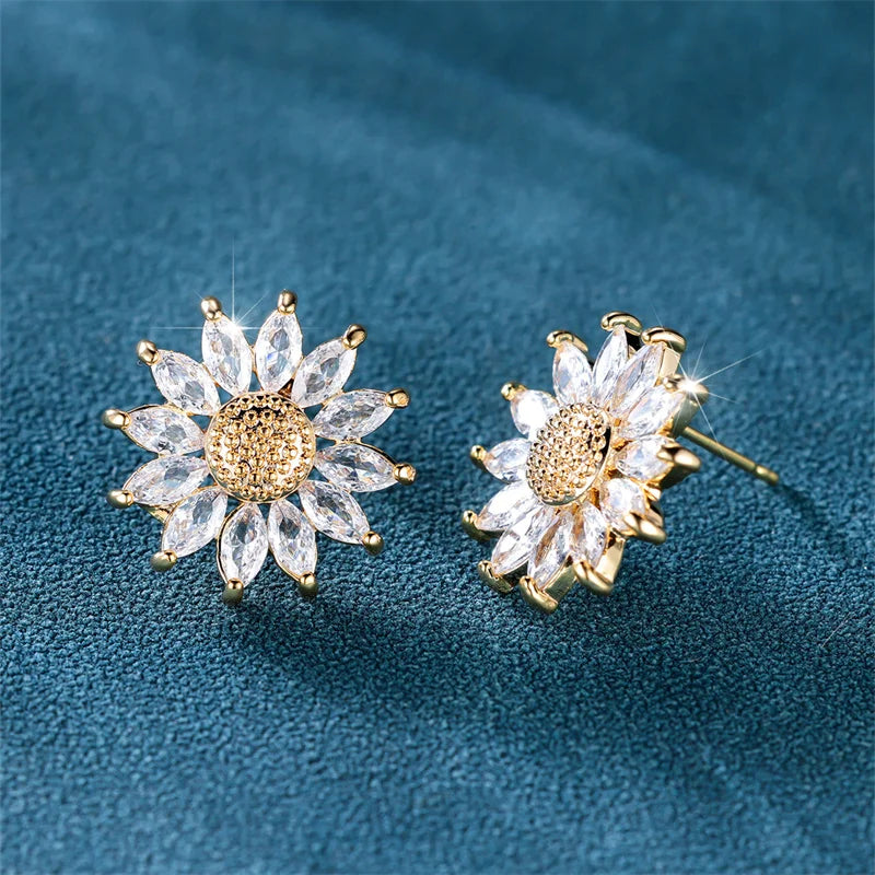 Boucles d'oreilles de luxe en pierre blanche pour femmes, couleur or, bijoux en pierre de Zircon pour femmes, breloque fleur en cristal, boucle d'oreille de mariage