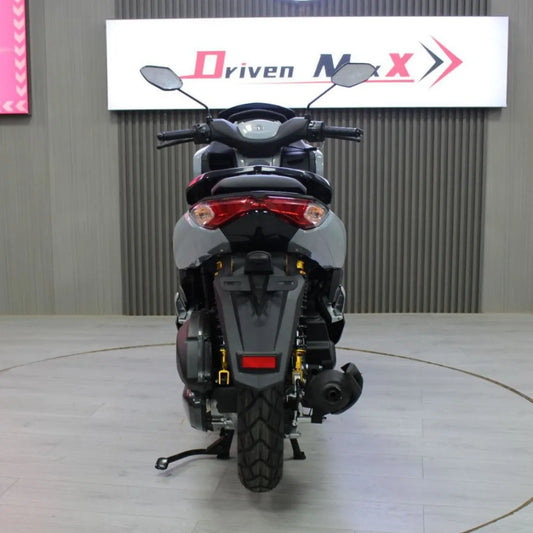 Scooter Hats Tree 280ML – Puissance 18,5 kW, 2 cylindres, Démarrage Électrique