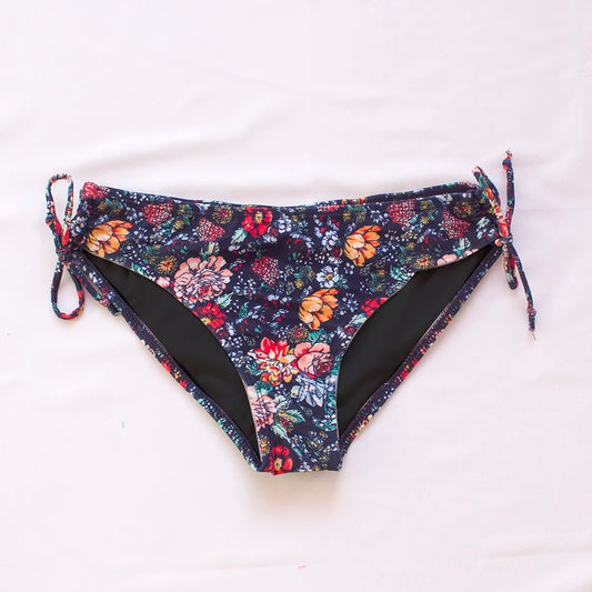 Bikini Brésilien à Fleurs – Collection 2025