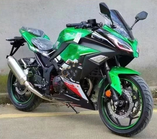 Moto Sport 250cc – Type Kawasaki Ninja, 110 km/h