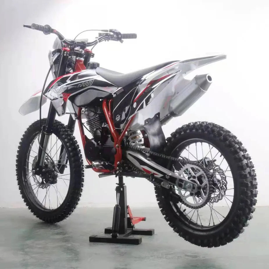 đïž Dirt Bike CQR 250cc â Puissance, Vitesse et AdrĂ©naline