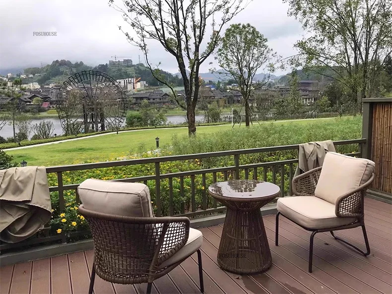 Dossiers européens chaises de jardin pour cour Protection solaire meubles d'extérieur en rotin creux meubles de Patio simples pour balcon