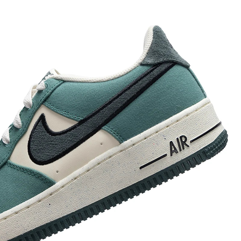 Nike chaussures pour femmes grandes chaussures pour enfants Air Force 1 Lv8 3 (Gs) chaussures de sport baskets basses décontractées Fn4731-100