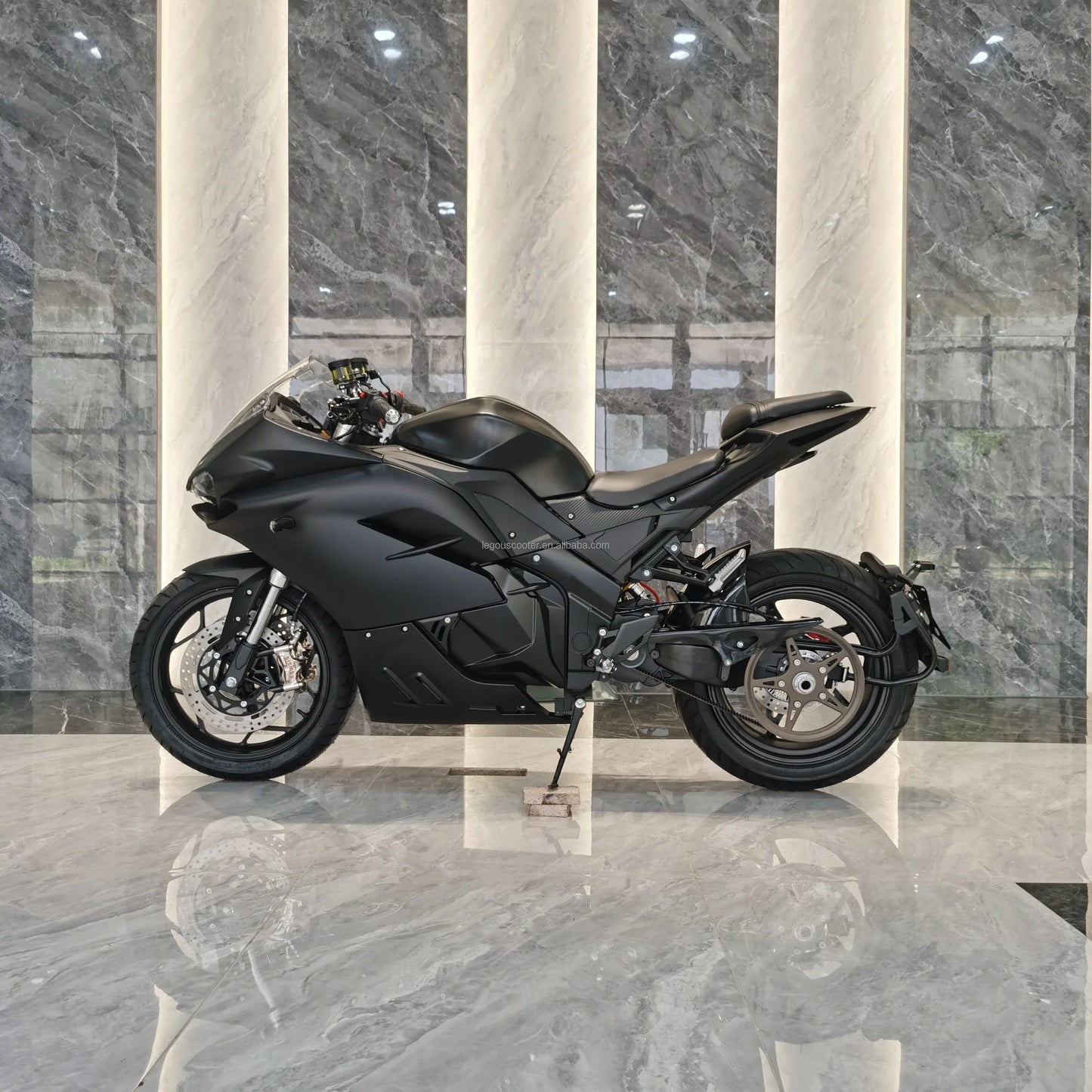 Moto Électrique Fat Tire 8000W-10000W 72V – 250 km