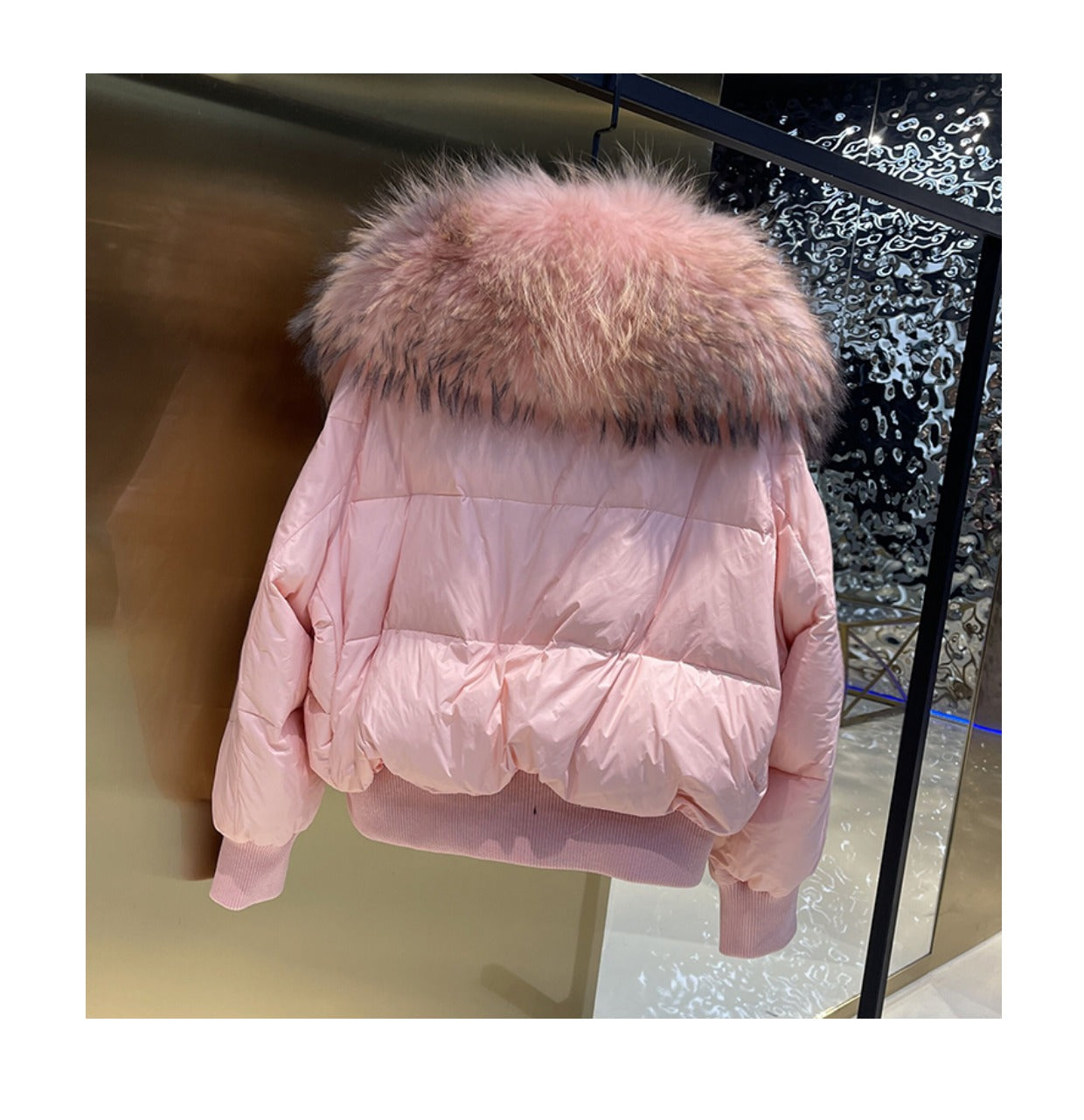 Doudoune d'hiver pour femmes avec capuche et col en fourrure naturelle