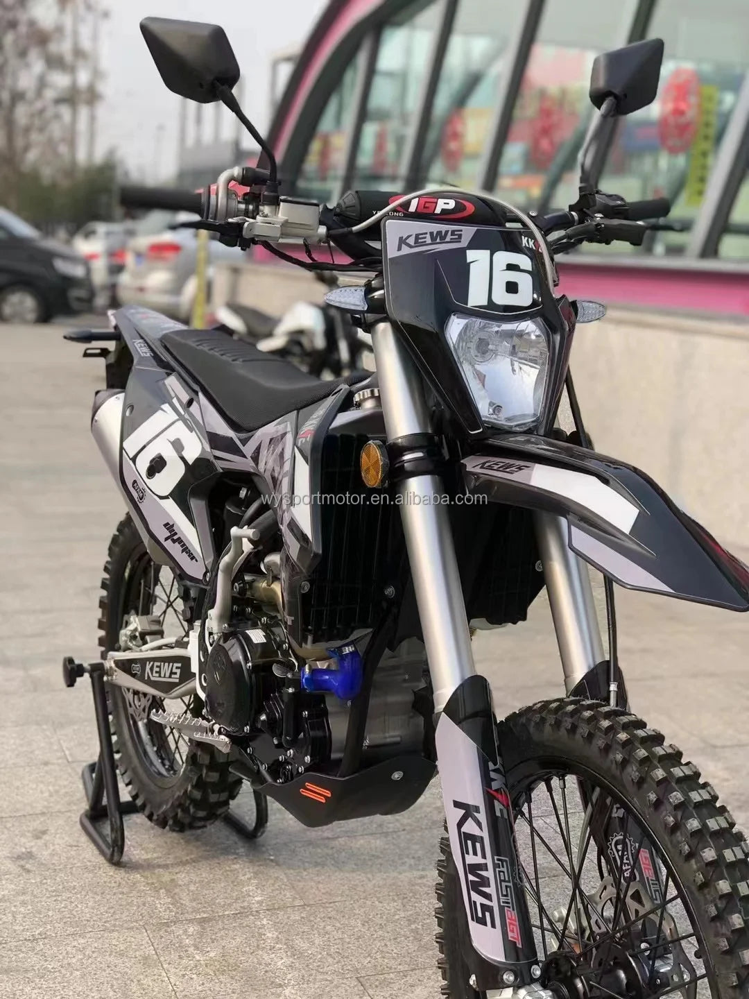 New CQR Cross Racing Dirt Bike 450cc – Puissance et Performance Tout-Terrain