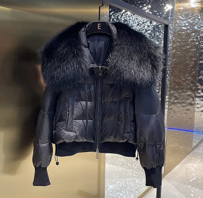 Doudoune d'hiver pour femmes avec capuche et col en fourrure naturelle
