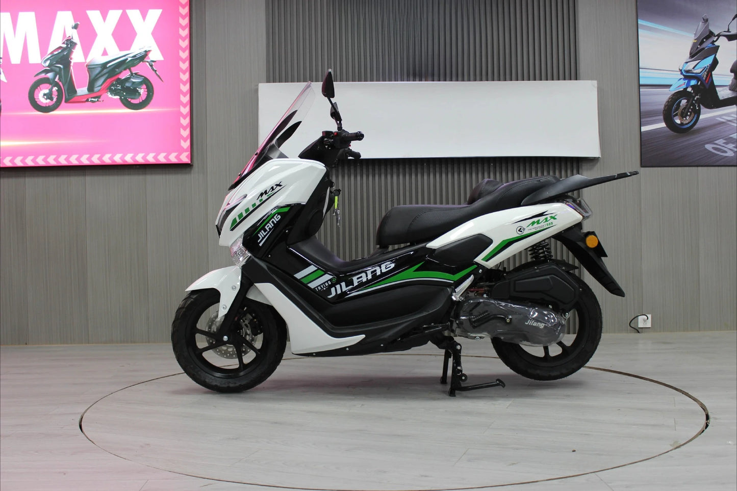 Scooter Hats Tree 280cc | Puissante, économique & fiable – ParisPetitPrix.com