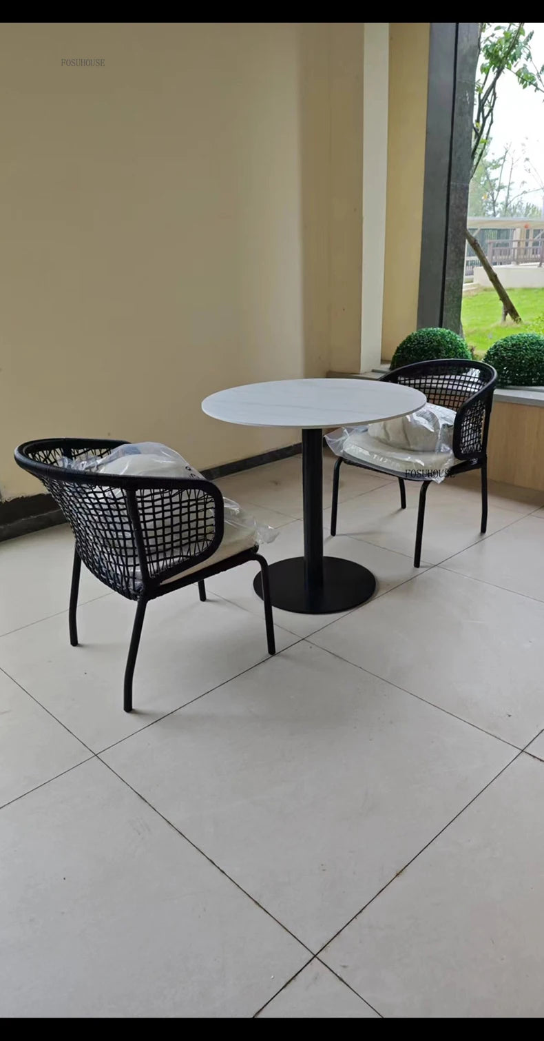 Dossiers européens chaises de jardin pour cour Protection solaire meubles d'extérieur en rotin creux meubles de Patio simples pour balcon