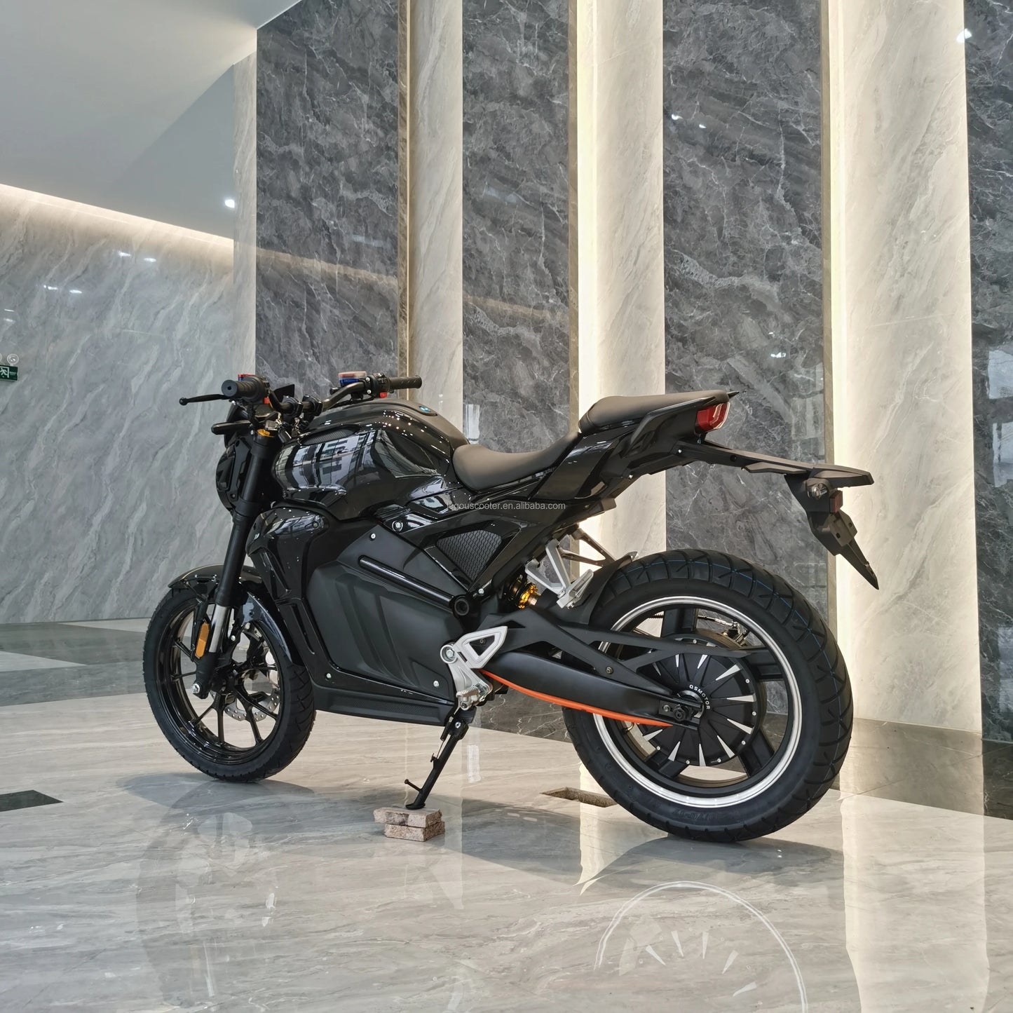 Moto électrique LEGOU V9 – 72V, 3000W/5000W/8000W, 140 km d’autonomie, 110 km/h 🚀