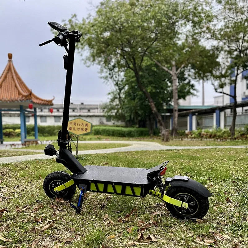 Scooter Électrique Tout-Terrain Pliable Double Entraînement 36V | 11” Pneus, 40-60 km Autonomie
