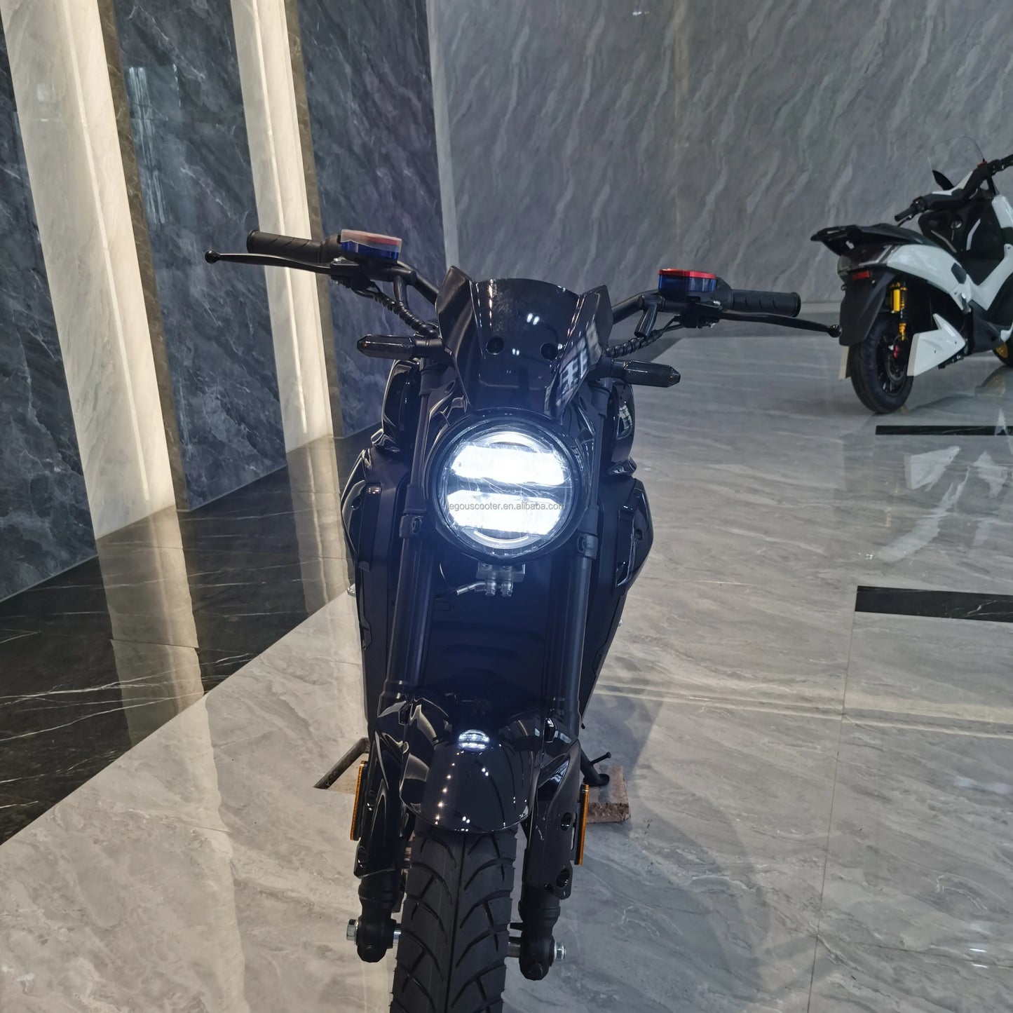 Moto électrique LEGOU V9 – 72V, 3000W/5000W/8000W, 140 km d’autonomie, 110 km/h 🚀