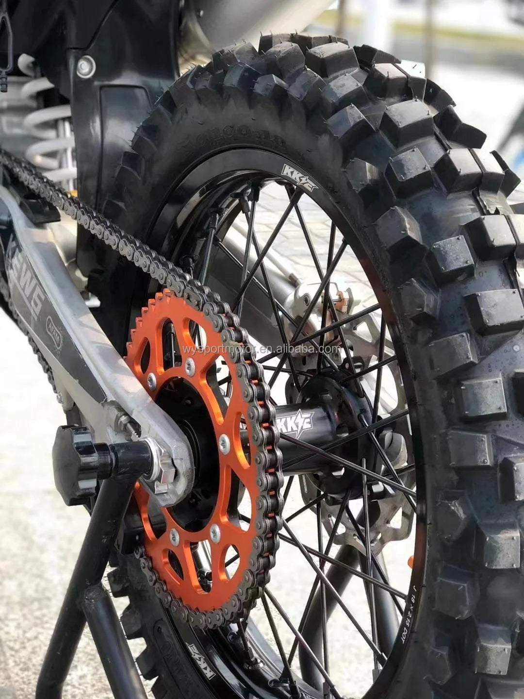 New CQR Cross Racing Dirt Bike 450cc – Puissance et Performance Tout-Terrain