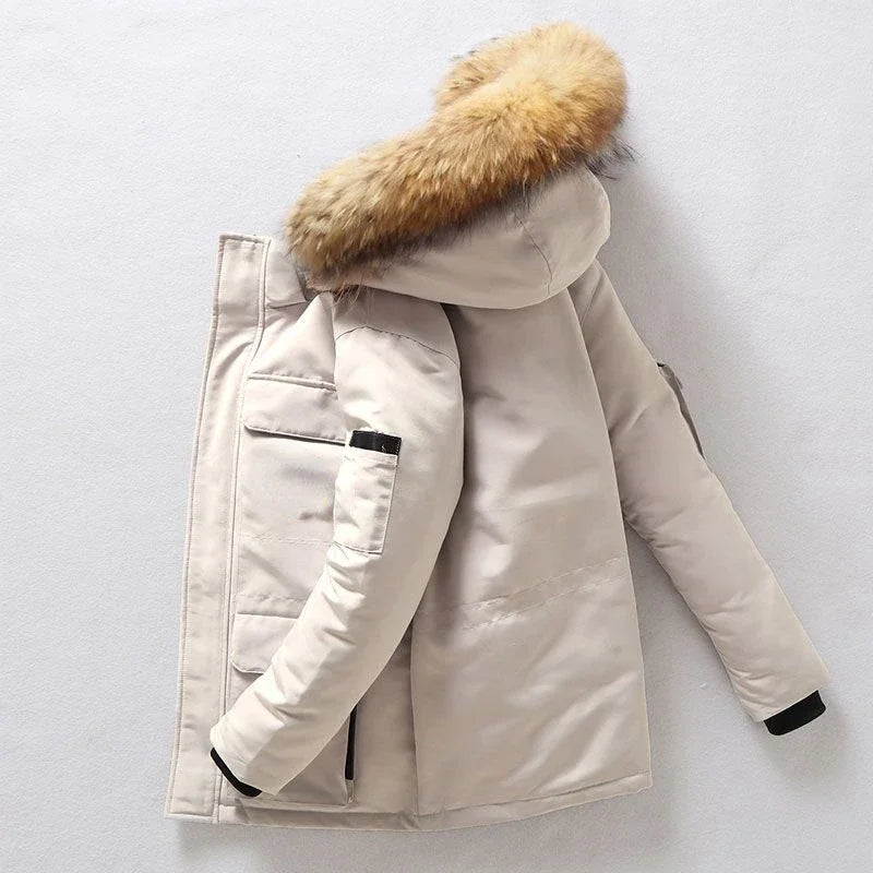 Doudoune de Luxe Homme – Longue, Chaude et Légère, Col en Fourrure Amovible, Hiver