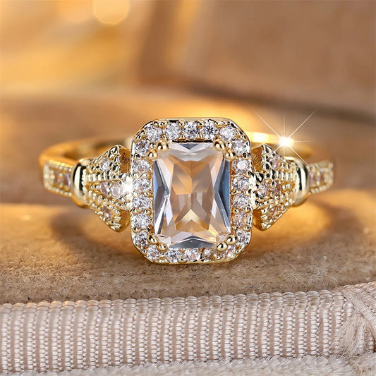 Bagues de luxe en pierre de Zircon carrée en cristal pour femmes, bandes de fiançailles Vintage couleur or, bijoux de mariage, cadeaux polyvalents de mariée
