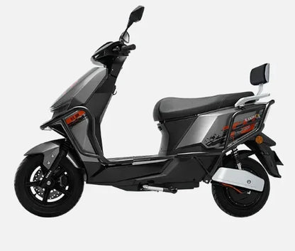 Scooter électrique T9 5000W | Style vintage, 90 km/h & autonomie 220 km