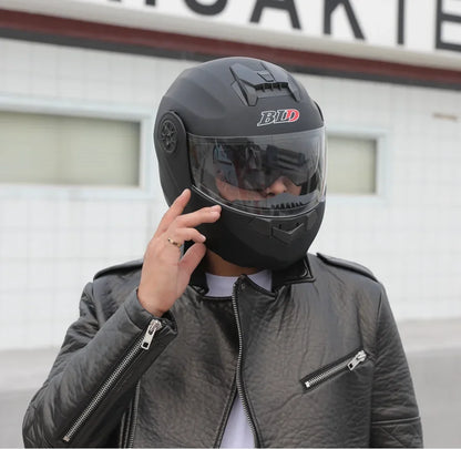 2020 nouveauté hommes moto course professionnelle casque rabattable matériau ABS casques modulaires à double lentille Certification DOT