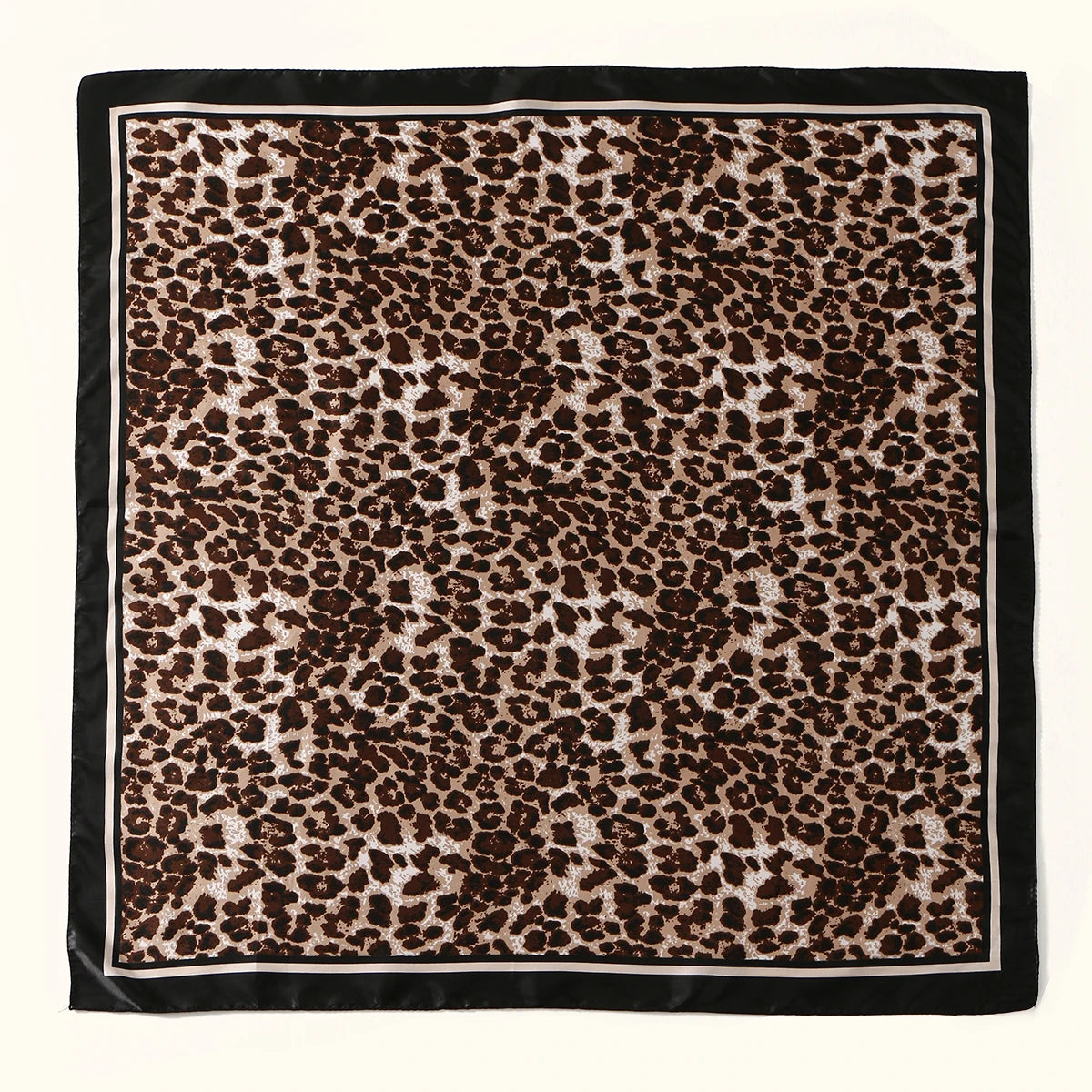 🧣 Foulard Carré Léopard LMLAVEN – Chic, Rock & Multifonction