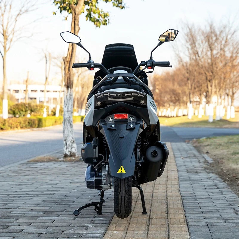 Scooter Hats Tree 280ML – 2 Cylindres, 18.5 kW, 100 km/h, Démarrage Électrique