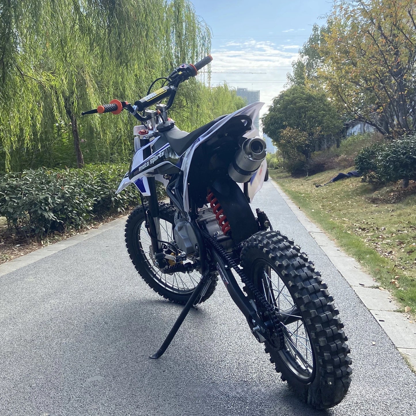 🏍️ Moto 125cc – Performance et Confort au Meilleur Prix