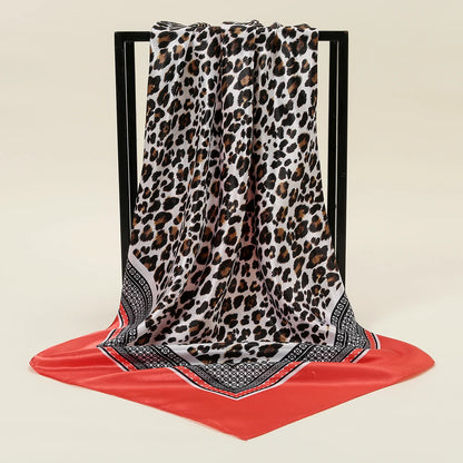 🧣 Foulard Carré Léopard LMLAVEN – Chic, Rock & Multifonction