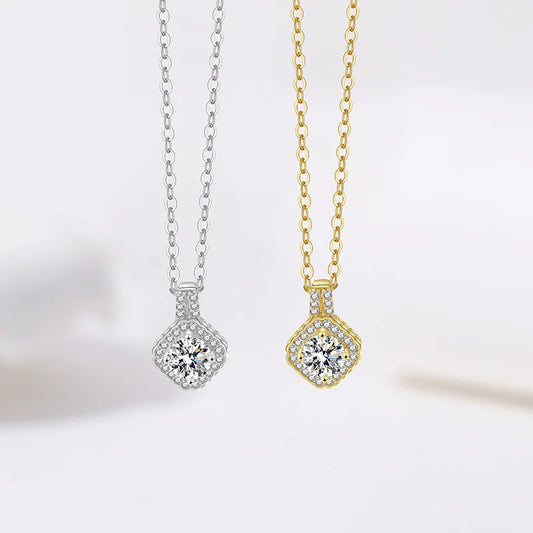 Pendentif Rond Femme Argent 925 avec Moissanite – Style Trendy et Raffiné
