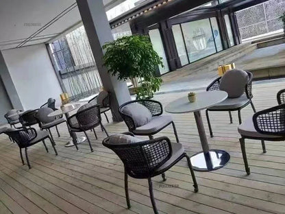 Dossiers européens chaises de jardin pour cour Protection solaire meubles d'extérieur en rotin creux meubles de Patio simples pour balcon