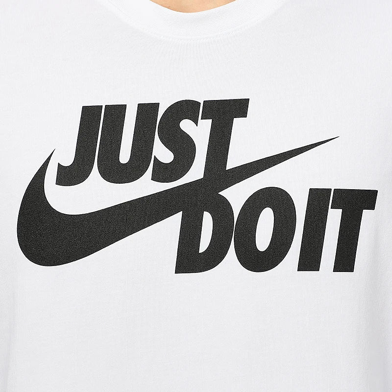 Nike T-shirt Sport Homme – Respirant et Confortable, Manches Courtes, Col Rond AR5007-100