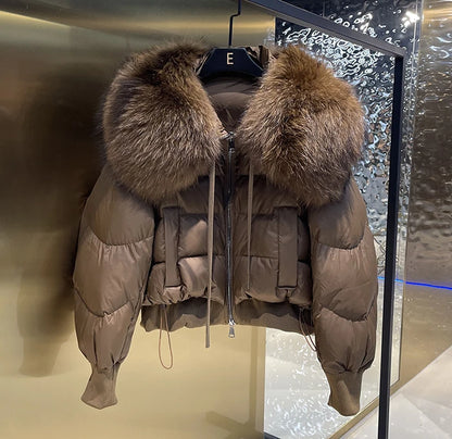 Doudoune d'hiver pour femmes avec capuche et col en fourrure naturelle
