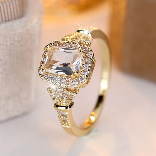 Bagues de luxe en pierre de Zircon carrée en cristal pour femmes, bandes de fiançailles Vintage couleur or, bijoux de mariage, cadeaux polyvalents de mariée