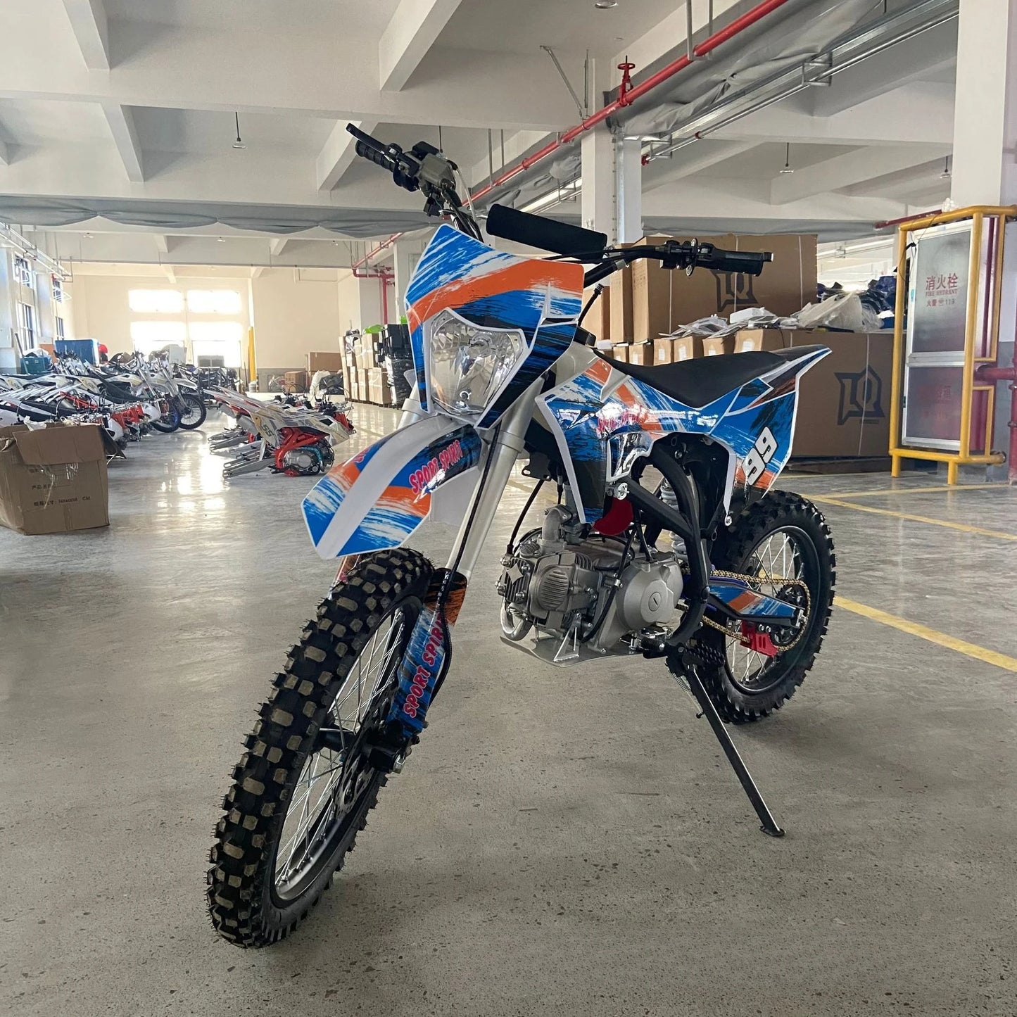 "Moto Cross 125cc pour Adulte – Tout-Terrain à Deux Roues, Puissante, Légère et Abordable | Démarrage Électrique & Freins à Disque
