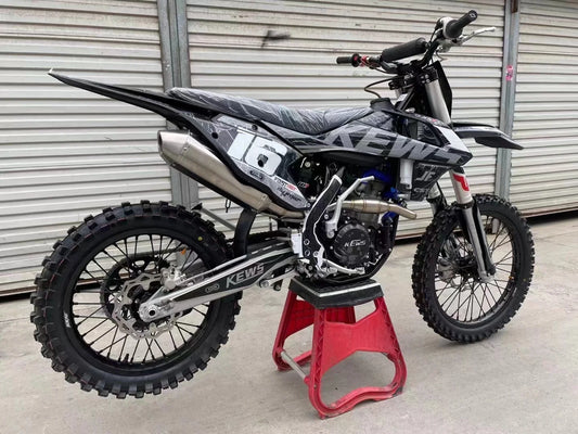 New CQR Cross Racing Dirt Bike 450cc – Puissance et Performance Tout-Terrain
