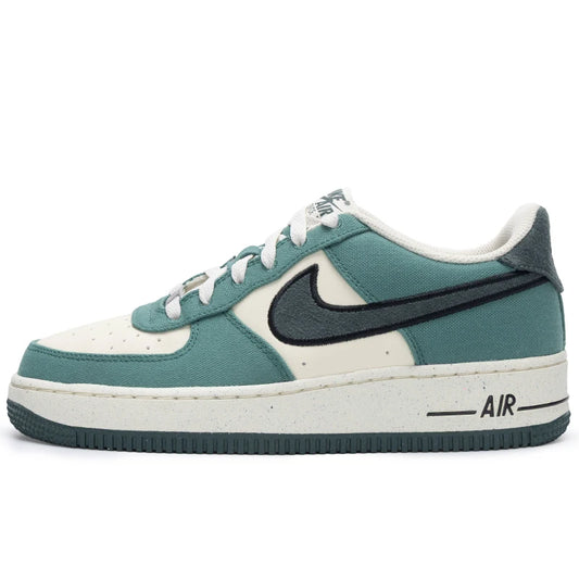 Nike chaussures pour femmes grandes chaussures pour enfants Air Force 1 Lv8 3 (Gs) chaussures de sport baskets basses décontractées Fn4731-100