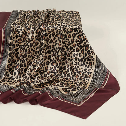 🧣 Foulard Carré Léopard LMLAVEN – Chic, Rock & Multifonction
