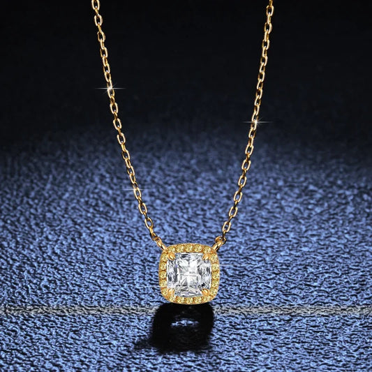 Pendentif Femme Argent 925 avec Moissanite Carré – Trendy et Raffiné